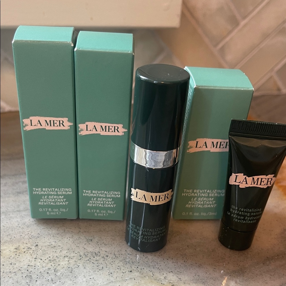 LA MER - THE REVITALIZING HYDRATING SERUM